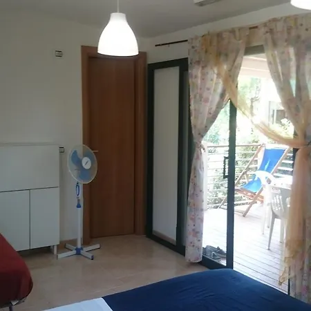Camping Village Torre Di Velia مكان تخييم