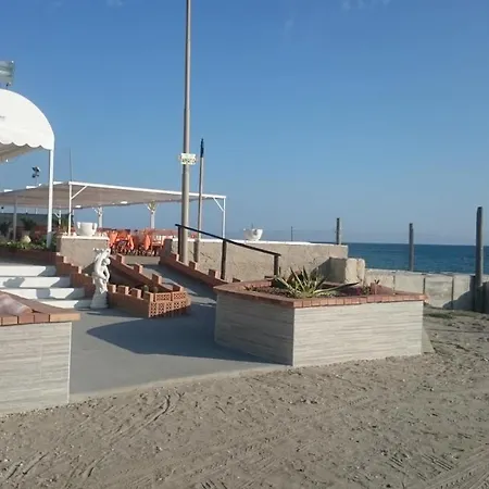 مكان تخييم Camping Village Torre Di Velia *